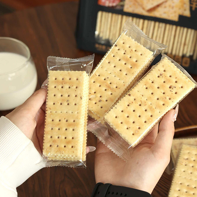 Black Truffle Ham Soda Crackers