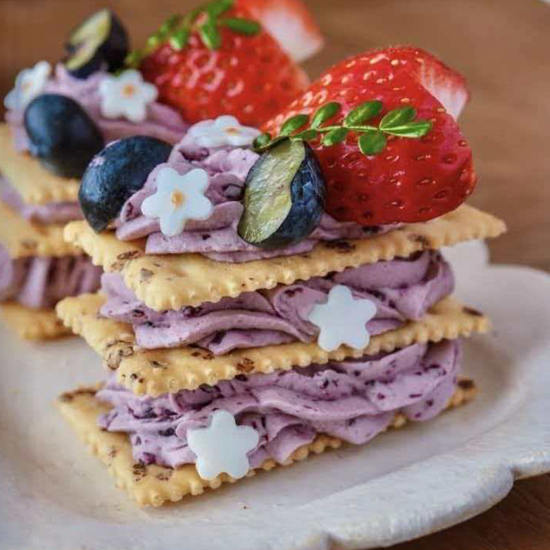 Black Truffle Ham Soda Crackers